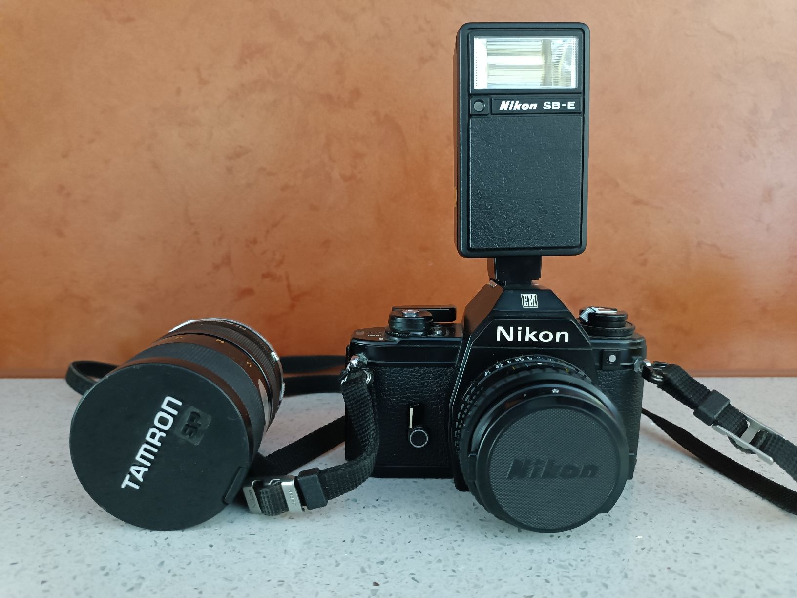 Nikon Fotocamera: Nikon EM – Usato da Arbedo venduto da cuc_8zbh 5