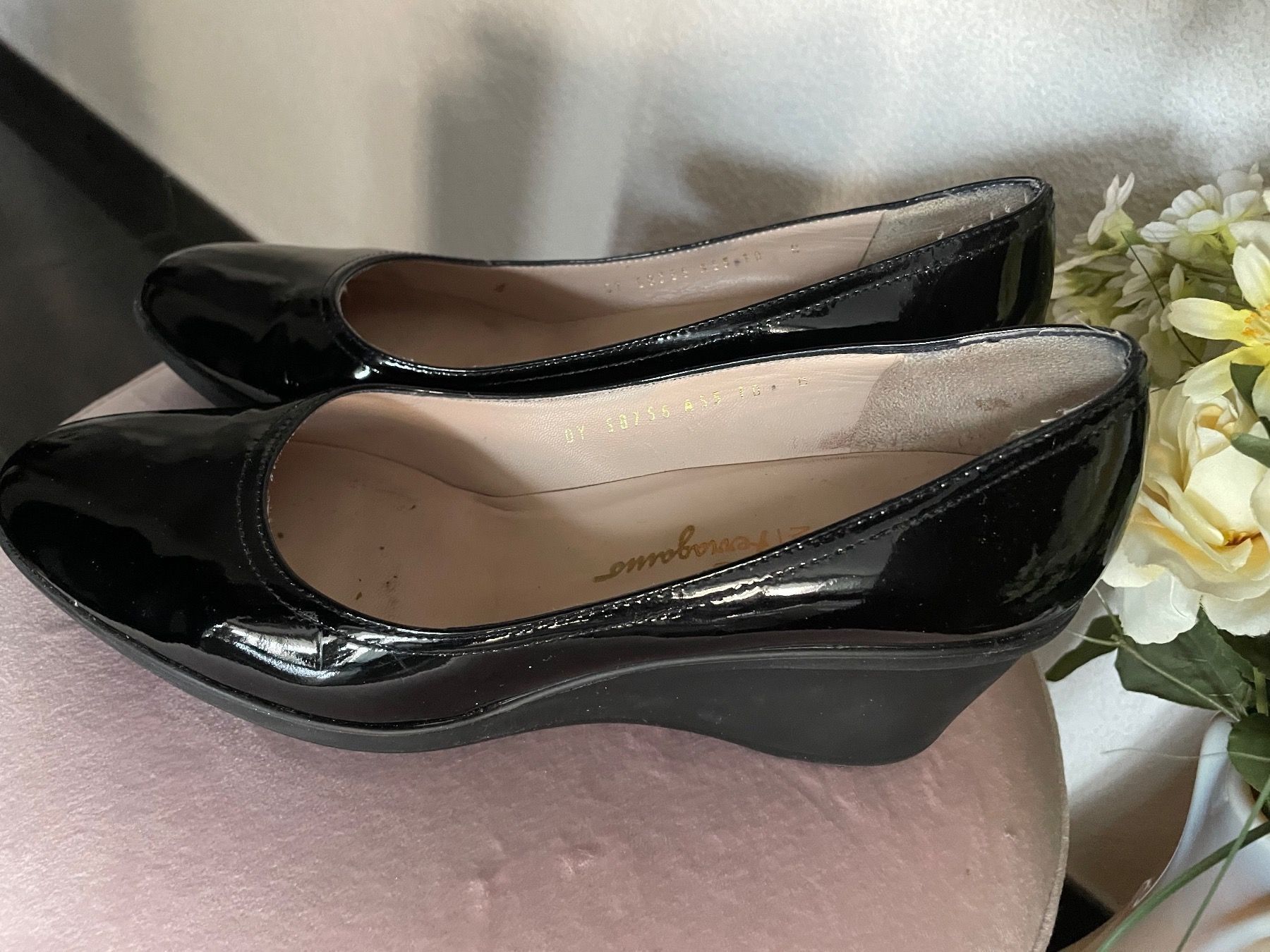 Salvatore Ferragamo Damenschuhe: SALVATORE   FERRAGAMO  GR:40.5 – Gebraucht aus Biel/Bienne von soleil01