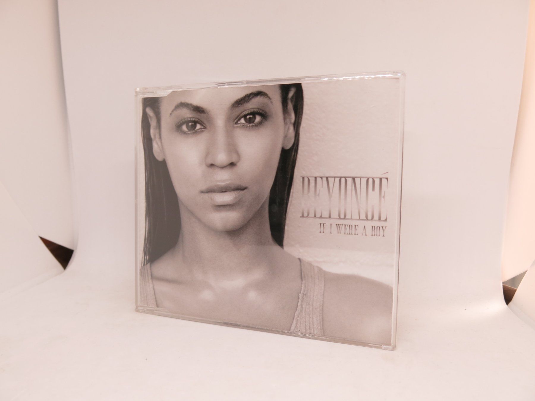 CD: CD Single: Beyoncé – If I Were A Boy – Usato da Ernetschwil venduto da luisvonerni