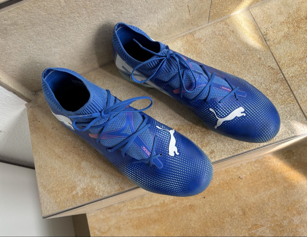 Puma Chaussures hommes: Fussballschuhe Puma Gr. 40.5 – D'occasion à Sörenberg par dfew 1