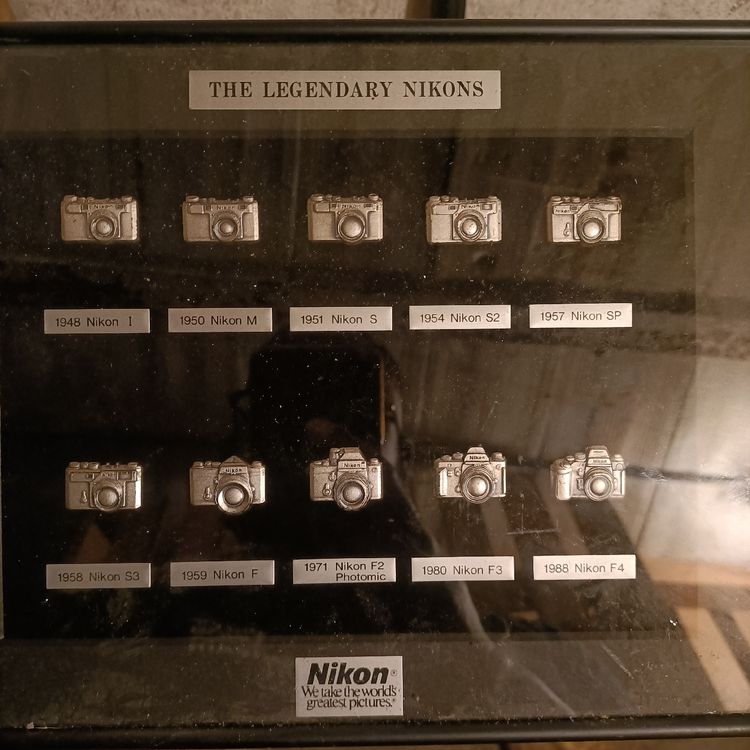 RARE tableau pin's NIKON Japon THE LEGENDARY NIKONS 1980 | Kaufen auf