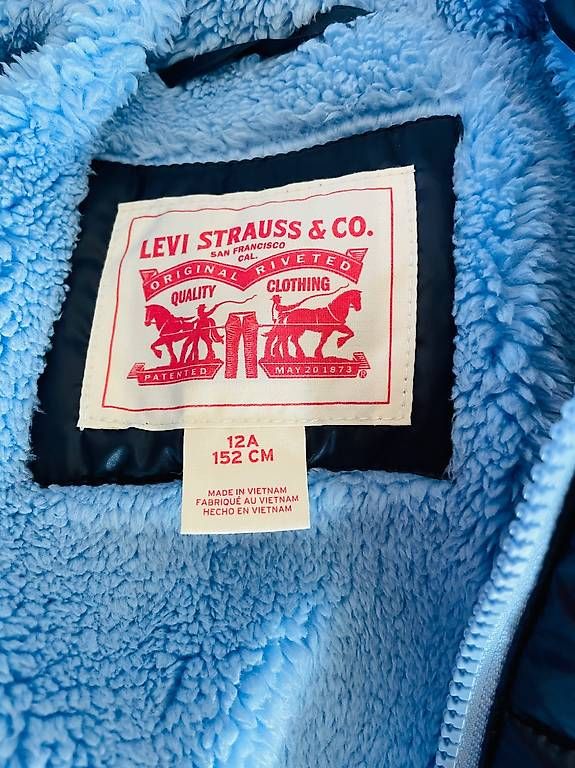 Levi's Giacche: Winterjacke von Levis, Gr. 152 – Usato da Lufingen venduto da mar_v5lj 4