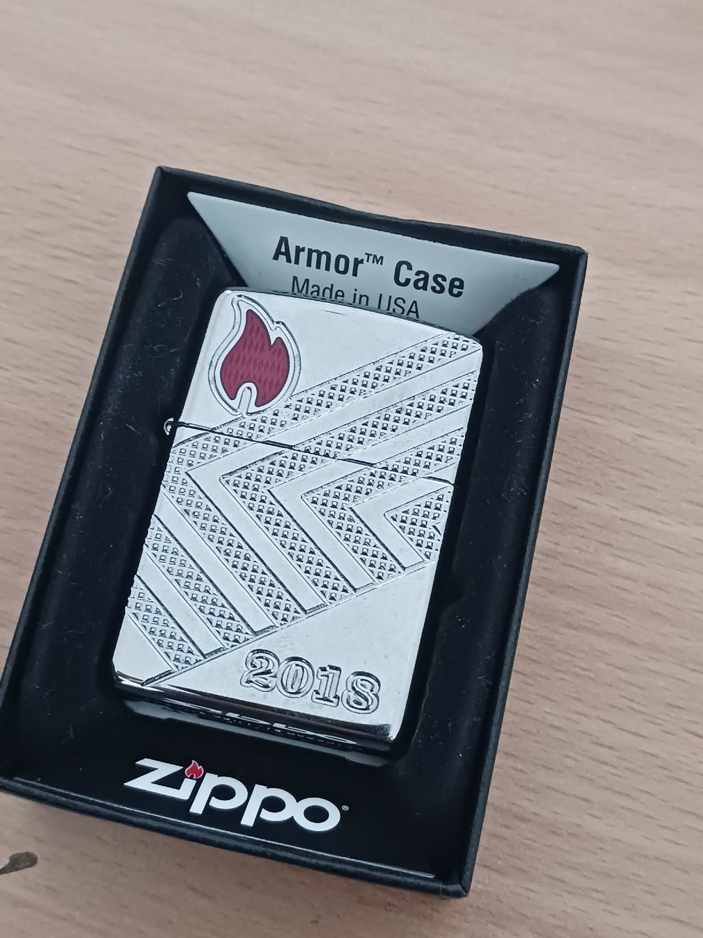 Zippo Briquets: Zippo Armor Case 2018  – Neuf avec emballage d'origine à Sion par aym_g5t9