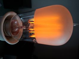 Osram Metallfadenlampe  sehr alt