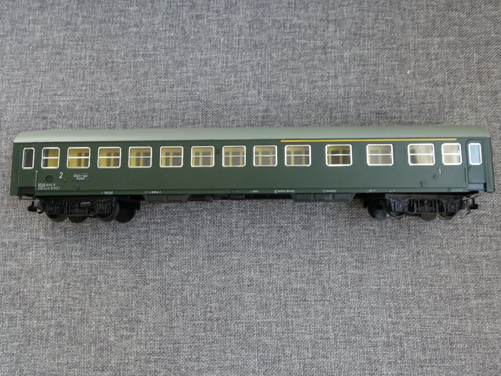 Kleinbahn Modelleisenbahnen: KLEINBAHN No. 387 ÖBB Schnellzugwagen – Gebraucht aus Wallbach von Sarrows 1
