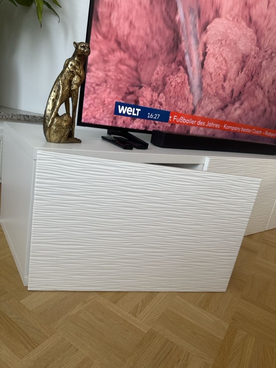 TV Möbel: Sideboard weiss mit Wellenmuster  – Gebraucht aus Allschwil von Smt58 2