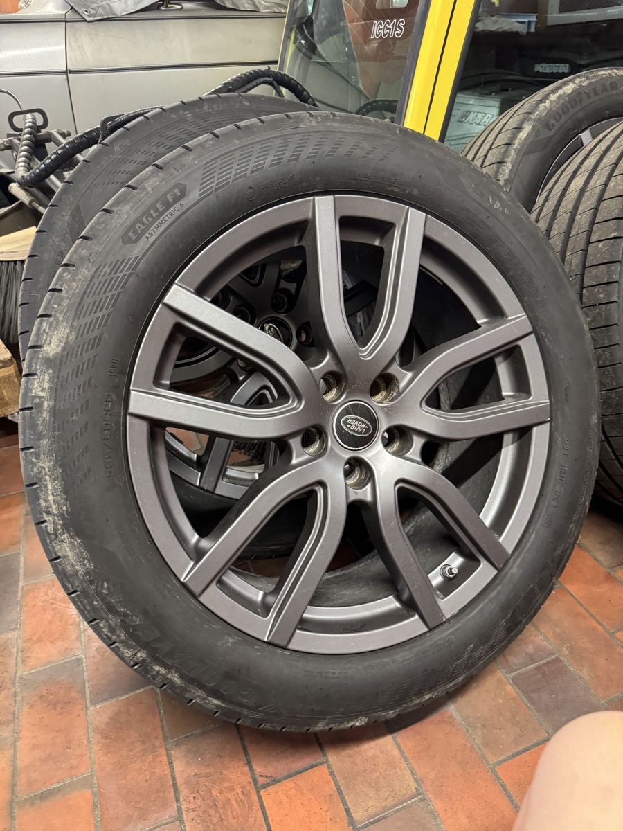 Land Rover Felgen: Range rover Felgen  – Gebraucht aus Beromünster von sel_5jkf