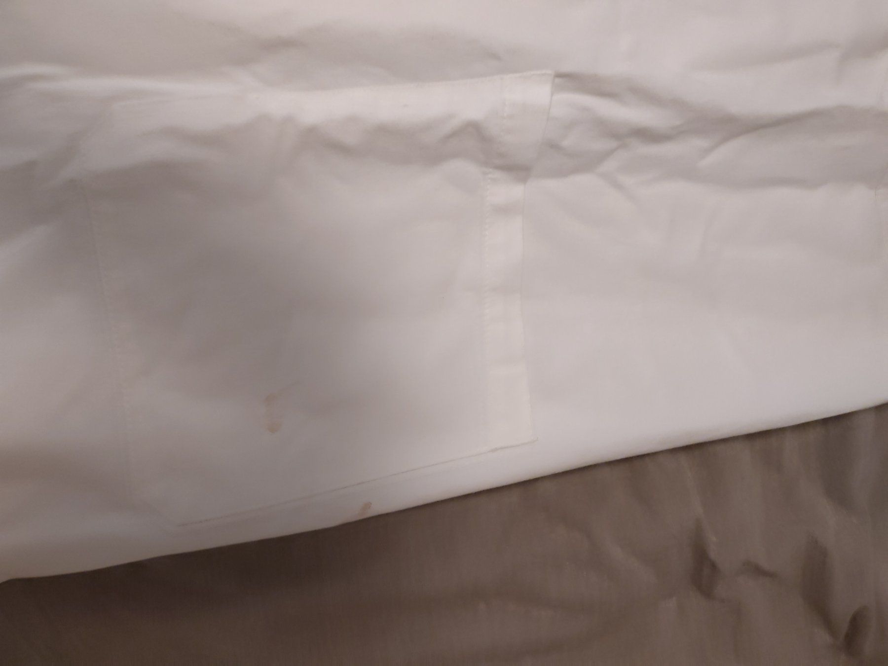 Sonstige Arbeitskleidung & Schutz: Blouse blanche manches longues taille M usagée / tablier – Gebraucht aus Biel/Bienne von vin_mq5n 2