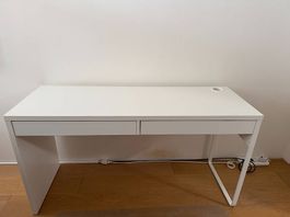 Bureau MICKE IKEA  Très bon état