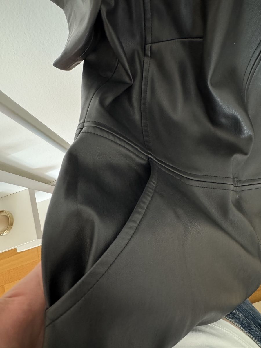 Esprit Vestiti: Schwarzes Kleid in Lederoptik – Usato da Zürich venduto da s.o13 1