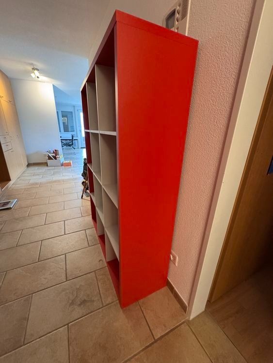 Regale: Rotes Kallax Regal mit 12 Fächern – Gebraucht aus Wallisellen von SirKingKong87 4