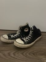 Converse Sneakers size 9