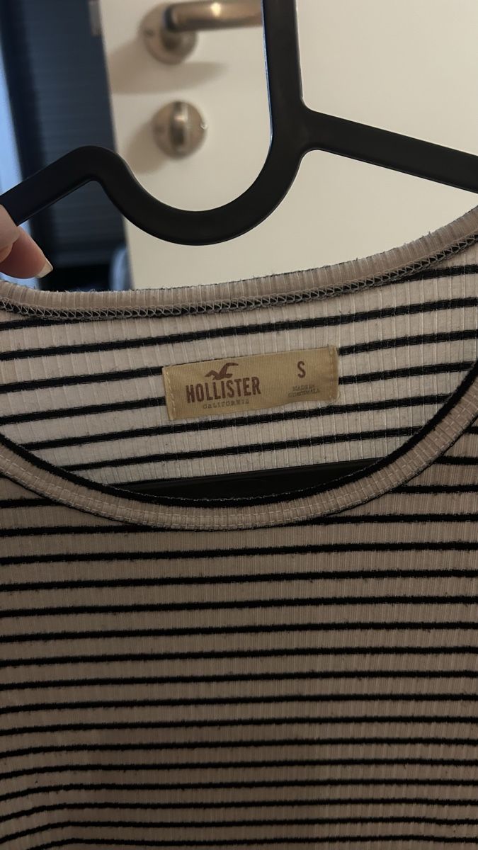 Hollister T-shirt: Hollister tshirt – Nuovo (secondo la descrizione) da Zürich venduto da gol_zrr2 1