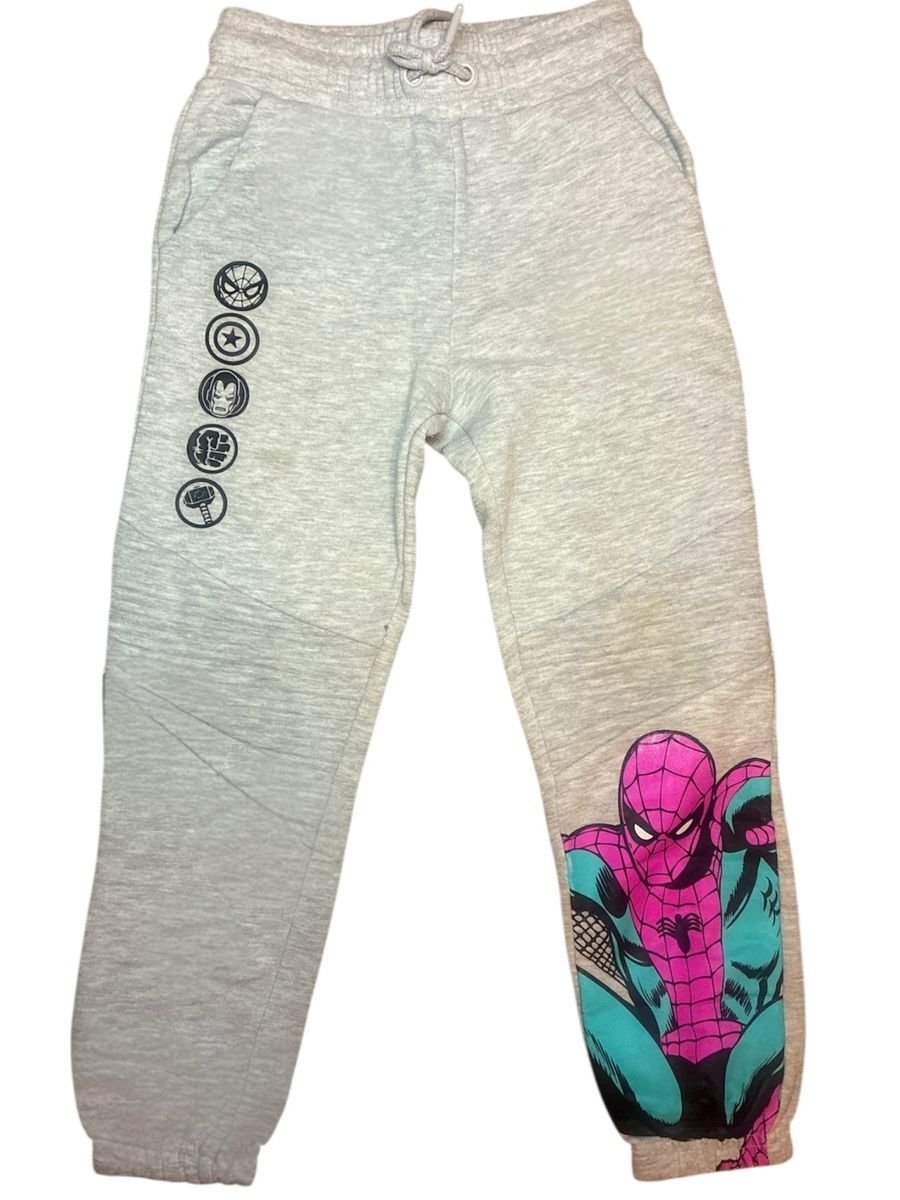 Lotti & Set di vestiti: Ensemble Marvel, taille 122, excellent état! – Usato da Lausanne venduto da mar_6snp 3