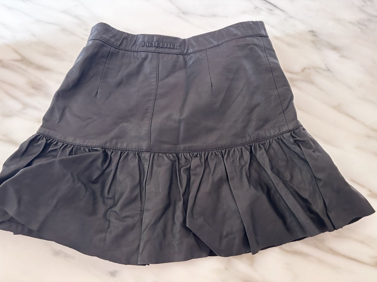 Jean Paul Gaultier Kleider & Röcke: J.P. Gaultier Black skirt- Size S10- Perfect for Fall – Neu (gemäss Beschreibung) aus Genève von Skigasp