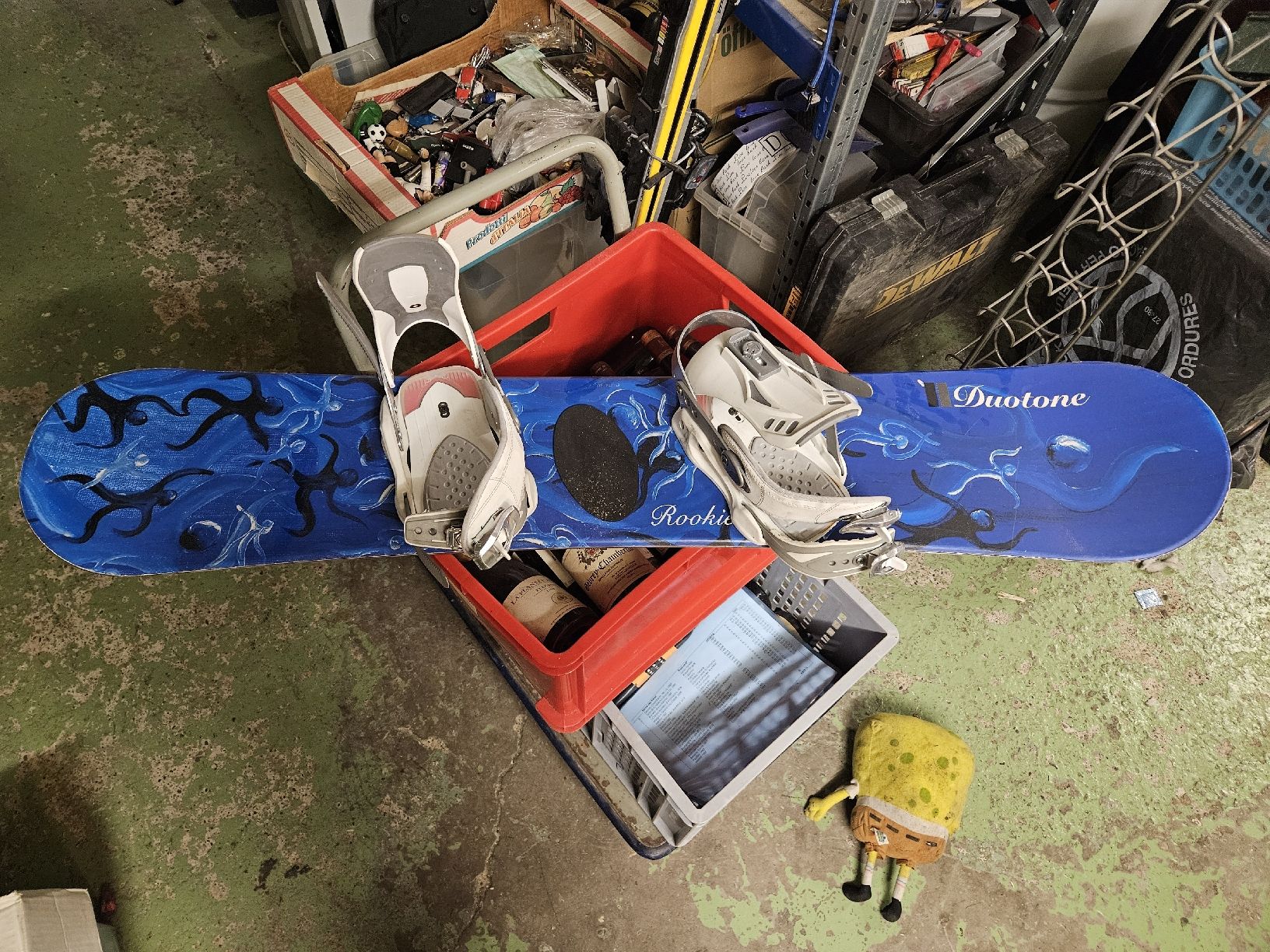 Duotone Board: Duotone Rookie Snowboard mit Bindung,  (S) – Usato da Rorschach venduto da TimelessTrading