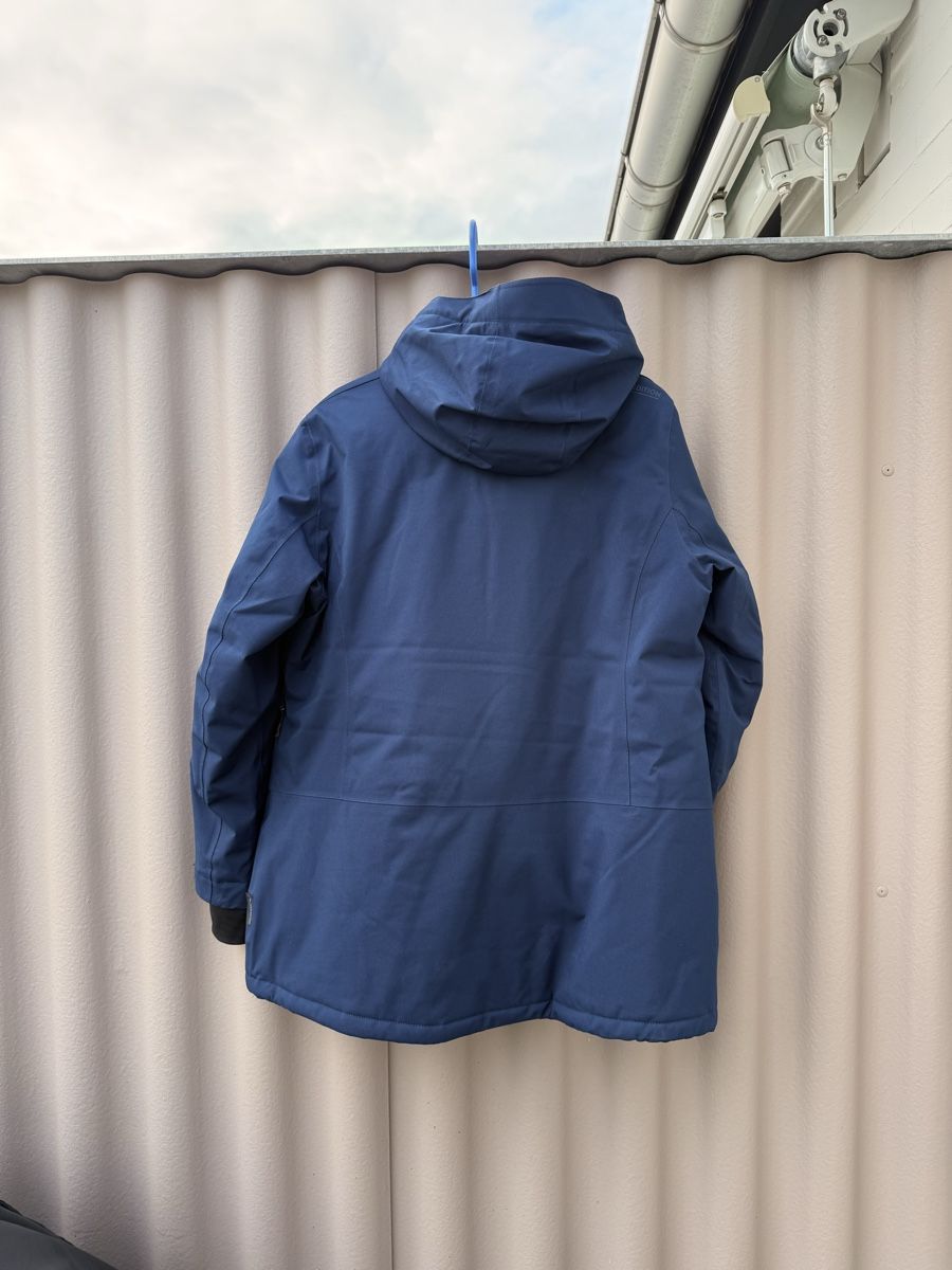 C&A Giacche: Blue Ski Jacket - Size Medium - Like new! – Nuovo (secondo la descrizione) da Basel venduto da ArkArk 1