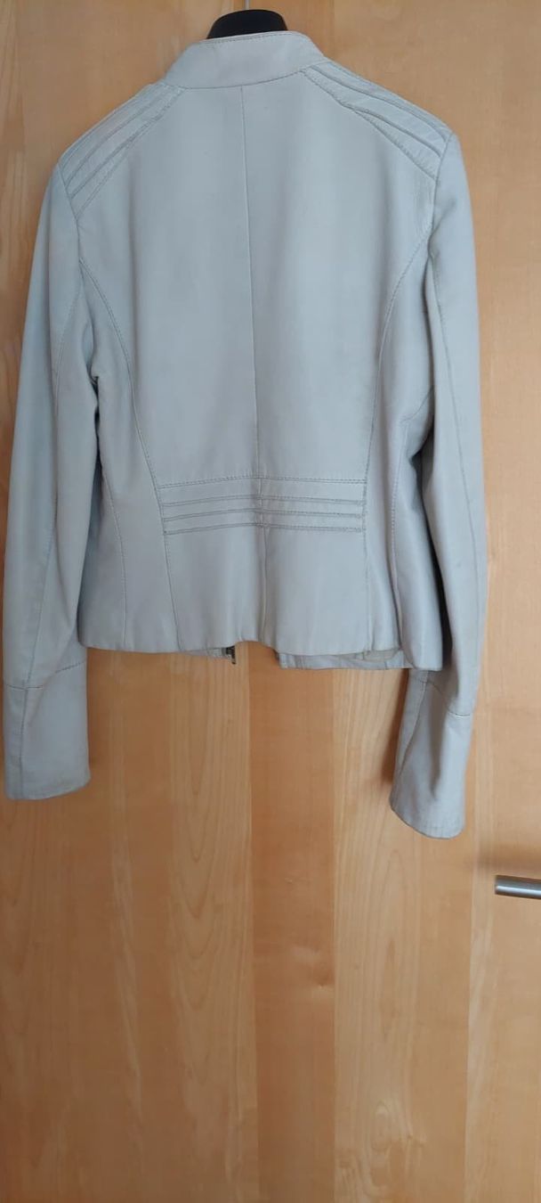 Vestes: schöne Lederjacke zu verkaufen – D'occasion à Wädenswil par nadiakunz 2