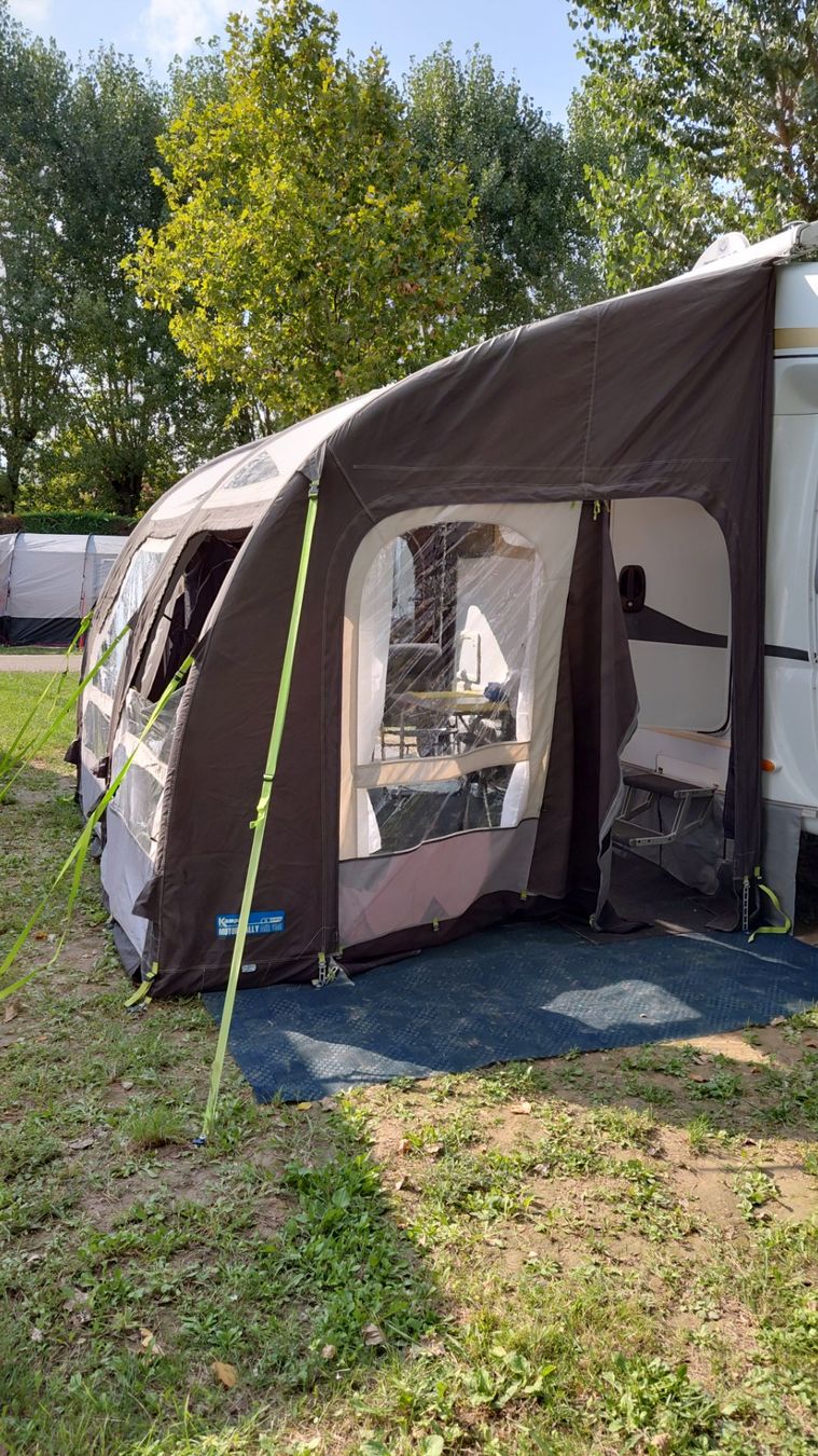 Kampa Verande & Tende da sole: Wohnmobil KAMPA Luftvorzelt – Usato da Flawil venduto da erh_g2bm 3