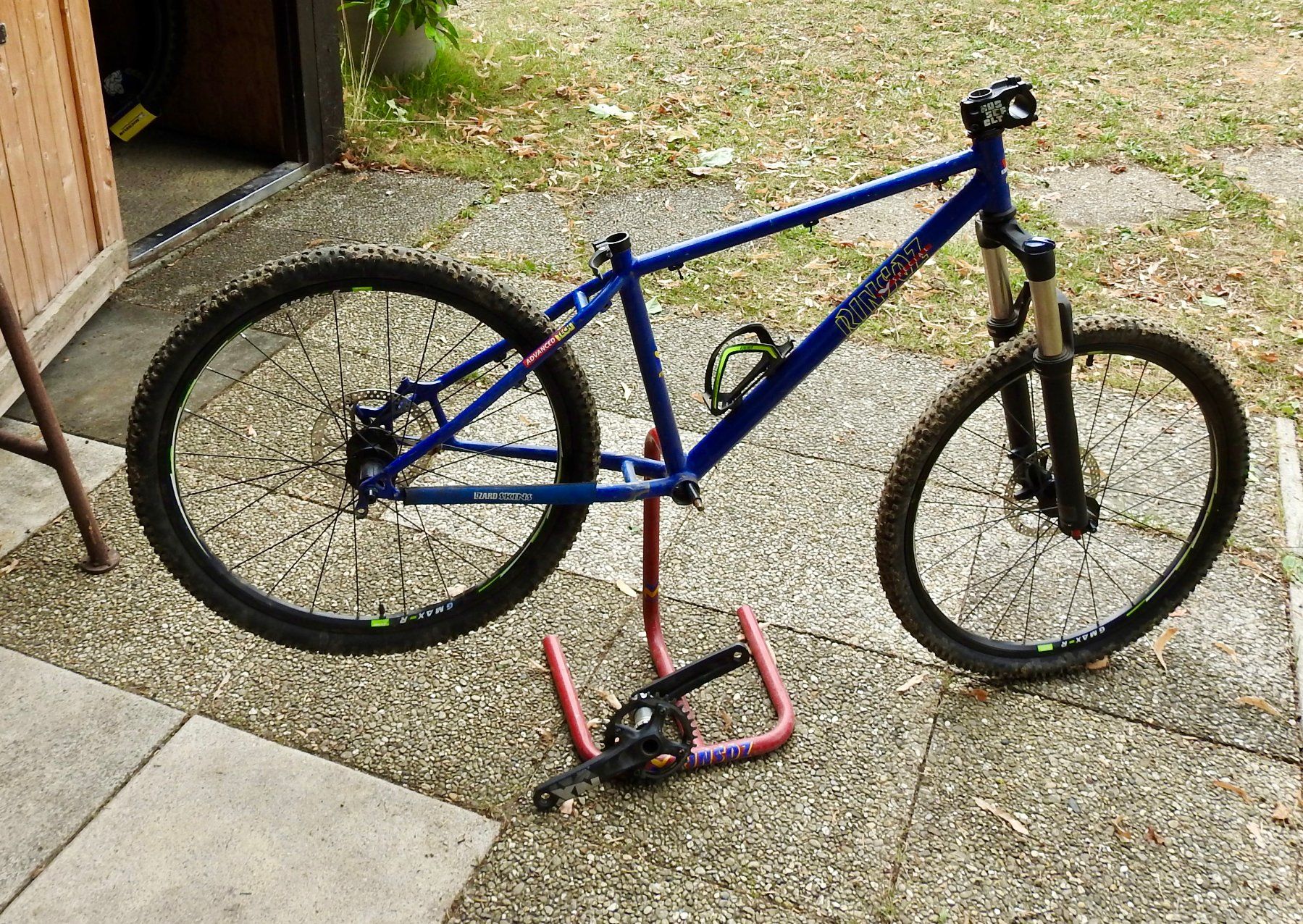Pezzi di ricambio: Cadre de VTT 24 pouces avec roues – Usato da Confignon venduto da cha_8bw2