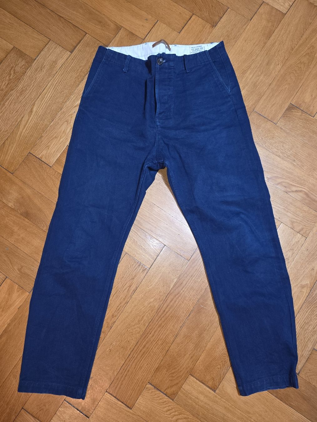 Pantalons: 1ST PAT-RN (first pattern) – D'occasion à Lausanne par reinold
