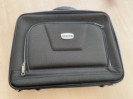 Schwarze Laptoptasche von Faith
