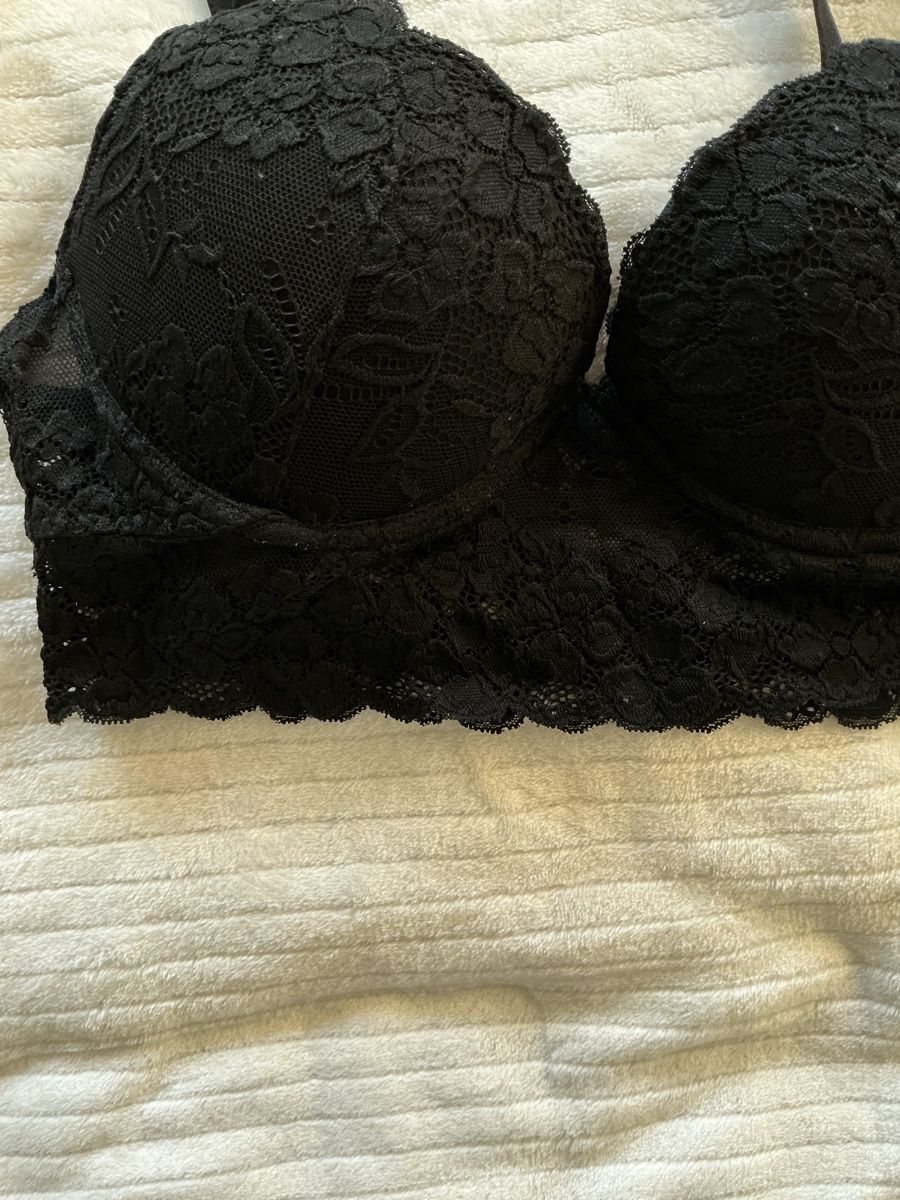 H&M Altra biancheria intima: Schwarzer Spitzen BH, Grösse 80B, Neu – Nuovo (secondo la descrizione) da Ittigen venduto da carpediempotato 1