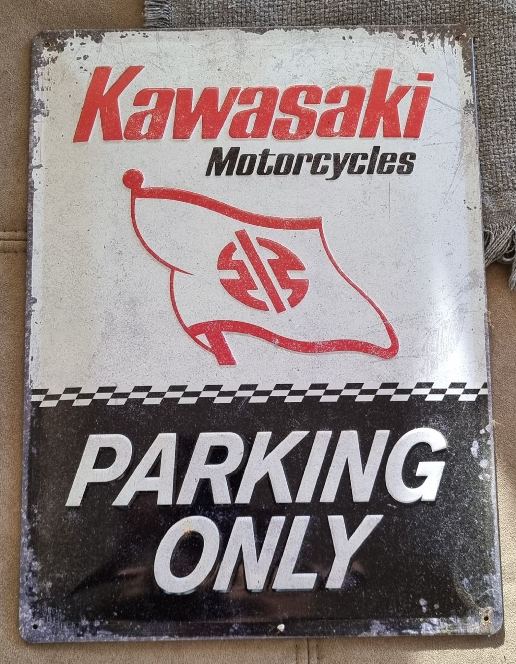 Insegne: Blechschild Nostalgic-Art Kawasaki Parking Only – Usato da Neuenegg venduto da muenzenweber-ch