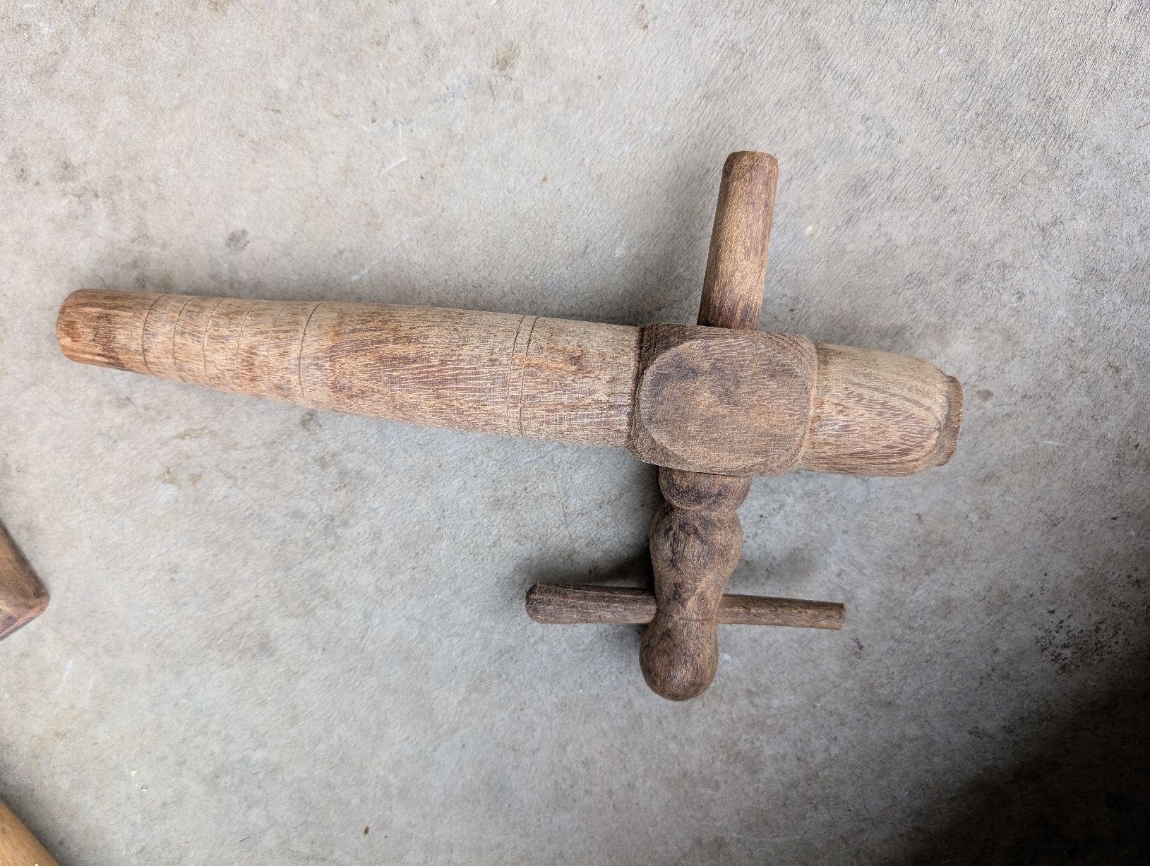 Tutte le macchine: Alte Saft Presse aus Holz – Usato da Alt St. Johann venduto da Jst6 5