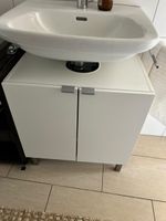 Badezimmerschrank / Bathroom cabinet