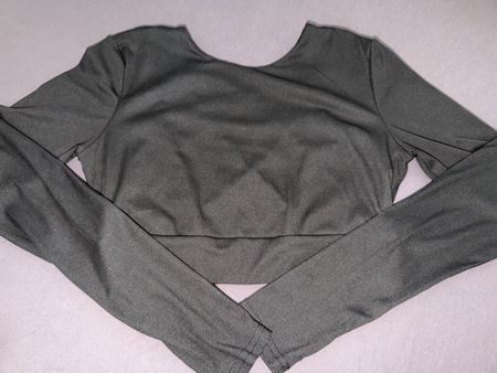 Trendiges Crop Top mit Rückendetail, Grösse L