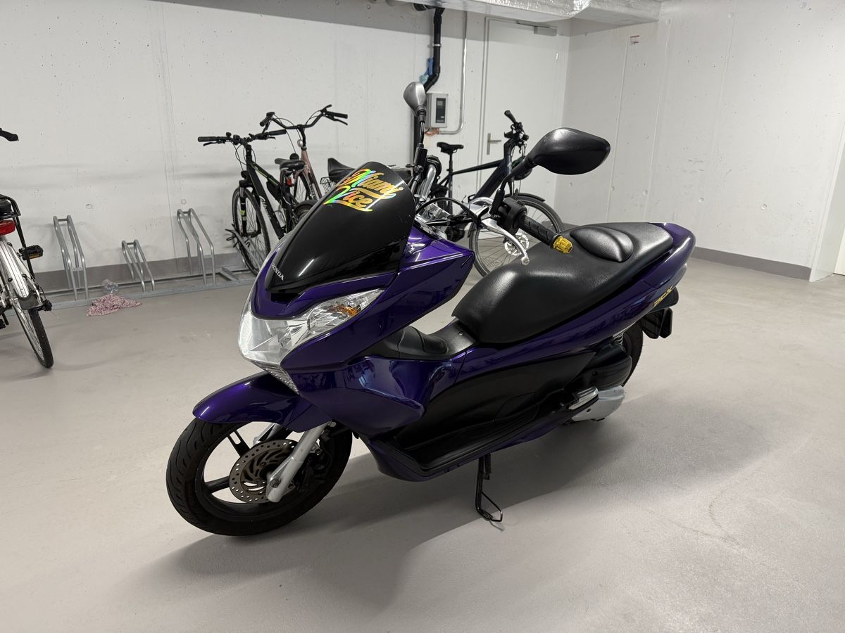 Honda Scooter: Honda PCX 125 – Usato da Grenchen venduto da Leonardo29 3