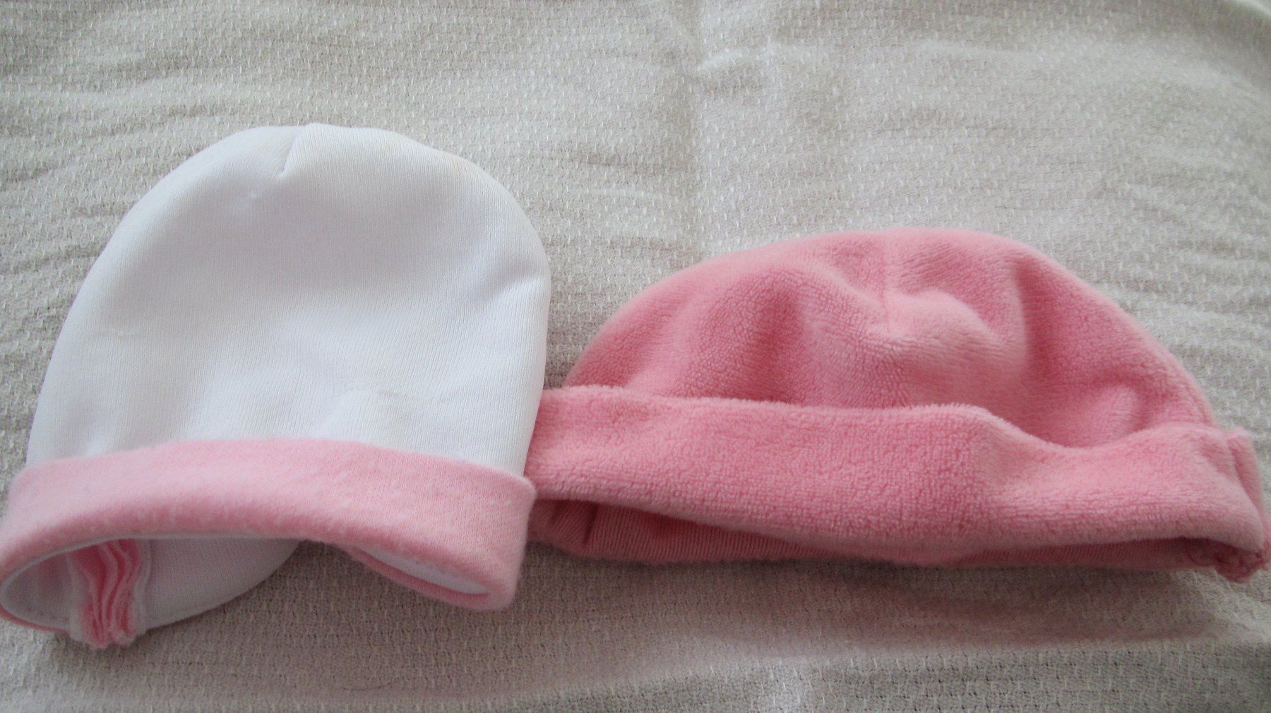 Puppen: 4 BONNETS DE POUPEE – Gebraucht aus Murten von Selliot 2