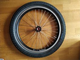 2 Laufräder 20 Zoll 19-406 mit Bereifung und Steckachse