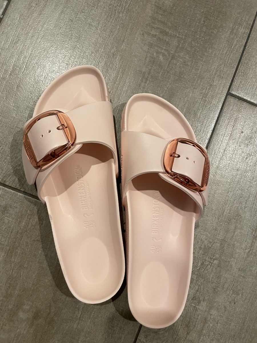 Birkenstock Scarpe da donna: Birkenstock  pink Grösse 40 fast neu – Usato da Emmenbrücke venduto da Tanjawicki