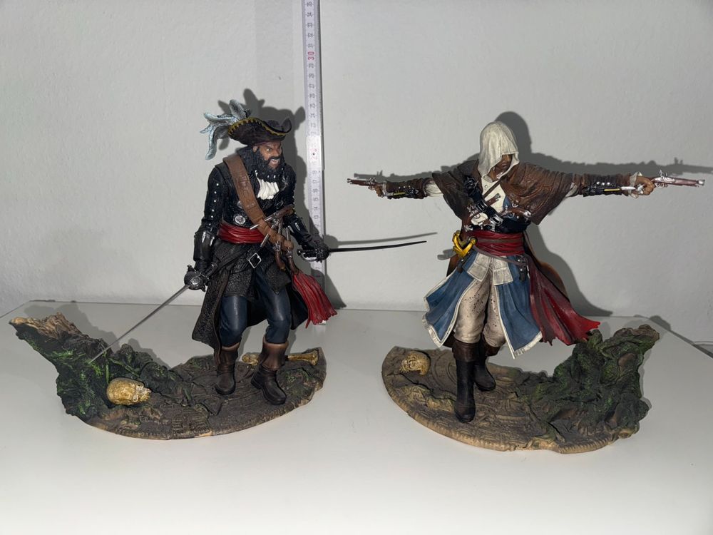 Figure AC IV Black Flag - Edward Kenway & Blackbeard Set 1