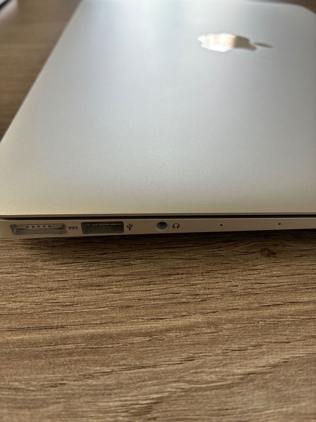 Apple Notebook: Apple MacBook Air (13", early 2015) – Usato da Wohlen AG venduto da Robballantine 6