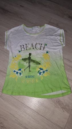 Sommerliches T-Shirt mit Surf-Motiv, Grösse 128 Top Zustand 