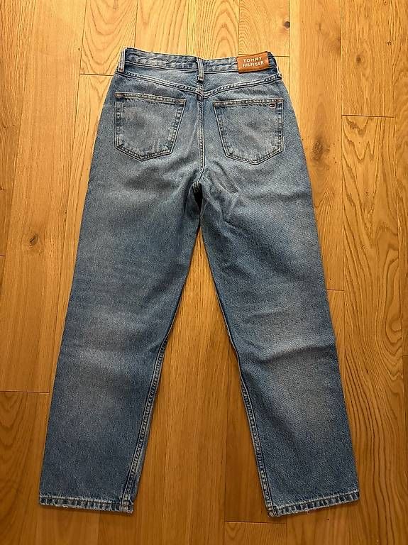 Pantaloni: Hose Tommy Hilfiger – Usato da Uster venduto da sar_hd2w 1