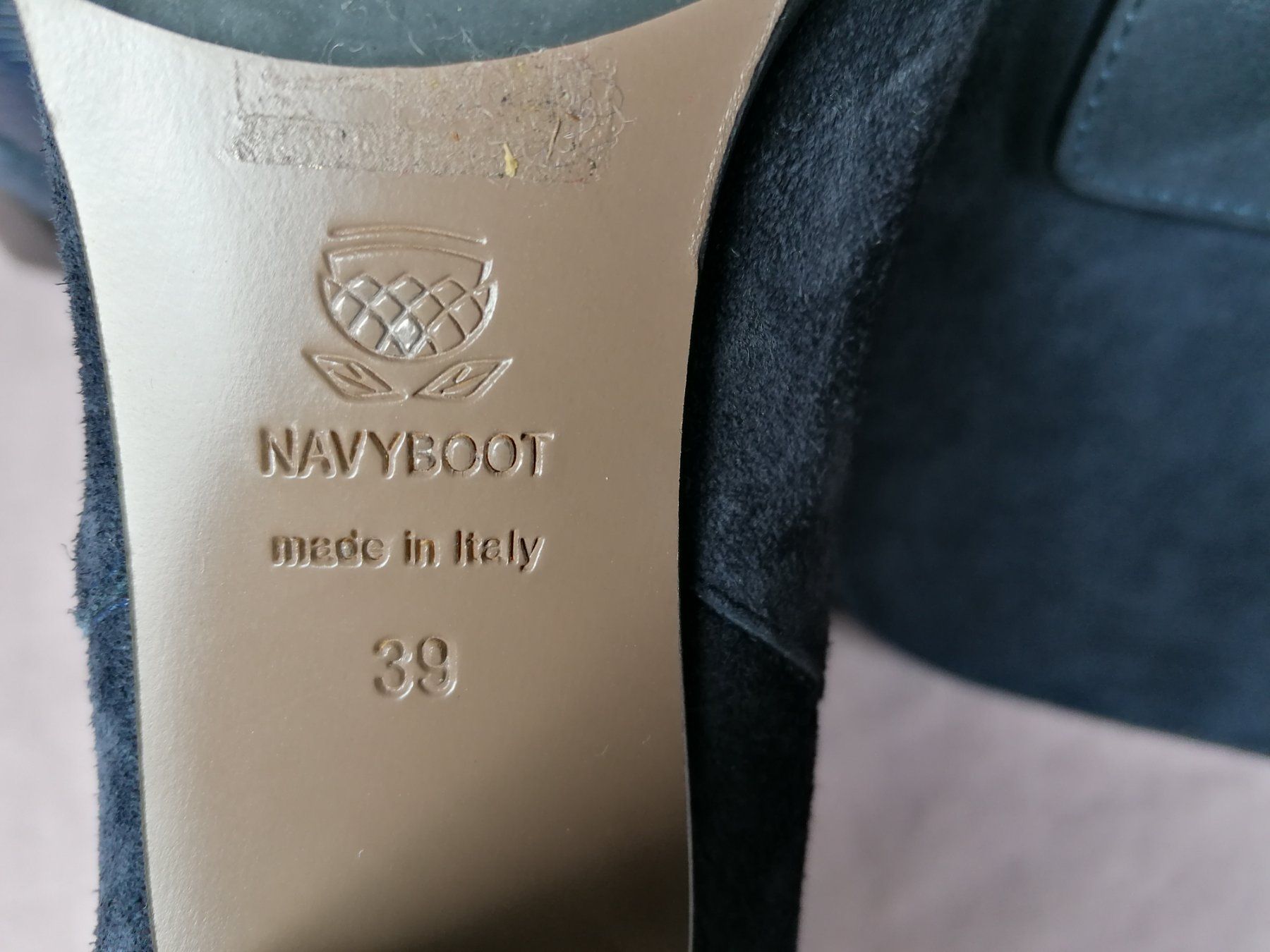 Lotti di vestiti: Set Navy Boot Damenschuhe und Handtasche – Usato da Köniz venduto da Brockenreich 1
