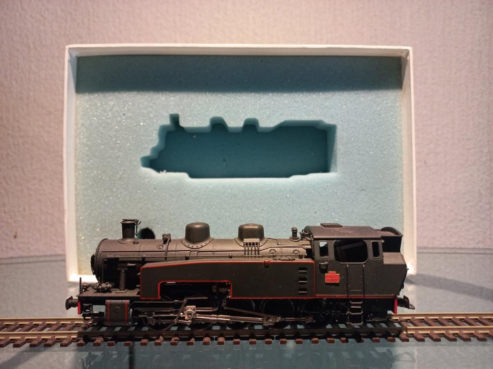 MAMOD : Loco tender à vapeur vive de couleur verte, avec wagon Steam