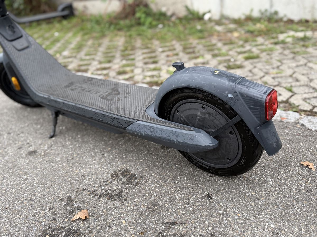 Elektromobile: E-Scooter Ninebot E2 pro – Gebraucht aus Aarau von bikestones 1
