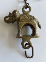 Anhänger Elefant mit Kette Messing antik Deko