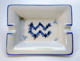 Vide-poche en porcelaine de Limoges–Fêtes des Vignerons 1999