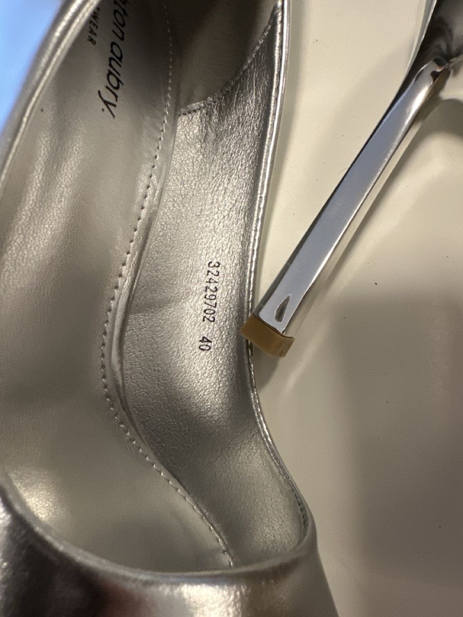 Scarpe da donna: Pumps Ashton Aubry silber Grösse 40 Damen – Nuovo (secondo la descrizione) da Rheinfelden venduto da DIY-Swiss 2