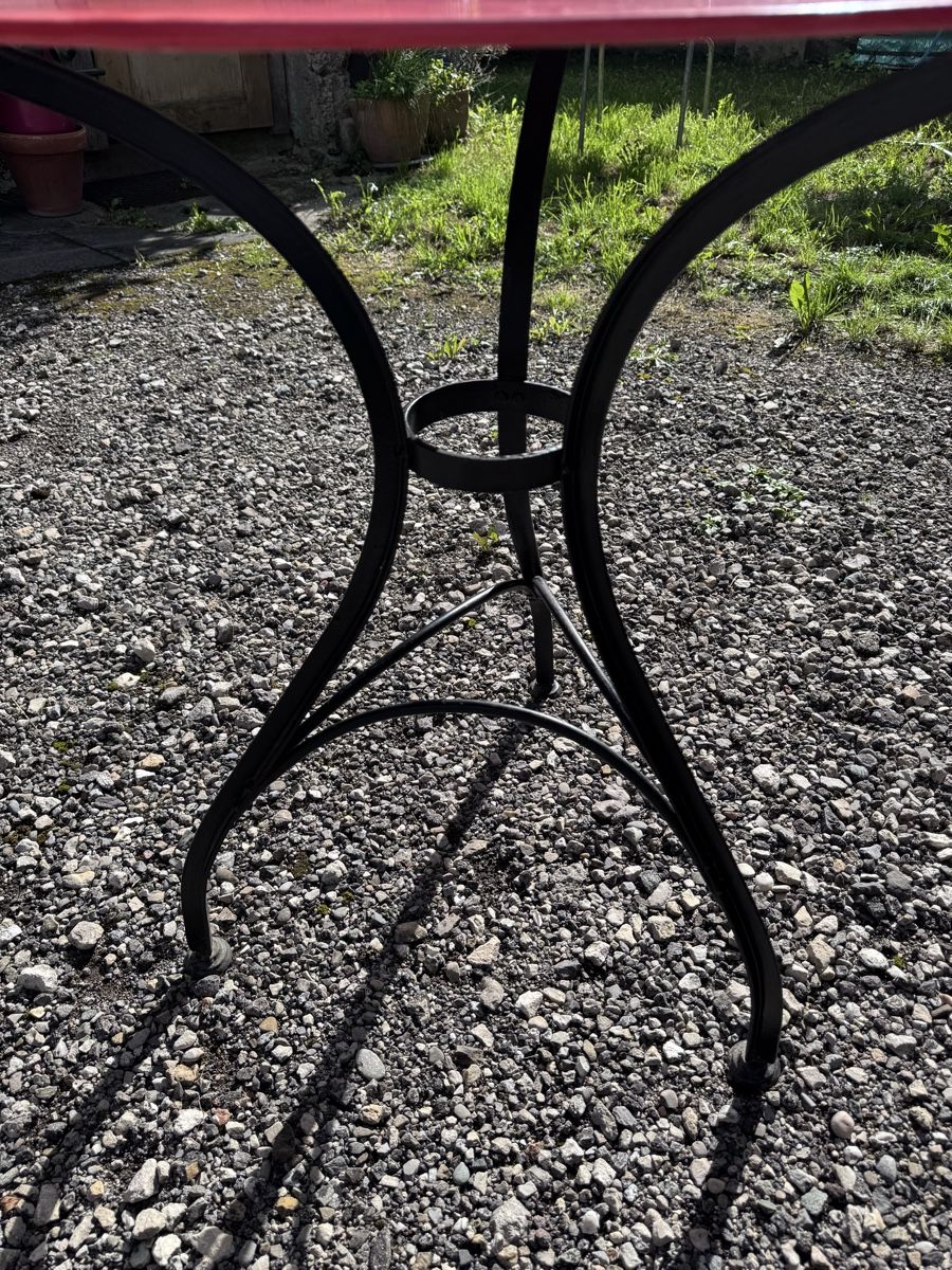 Tavoli: Runder Metall-Gartentisch – Usato da Glovelier venduto da deepfunk 3