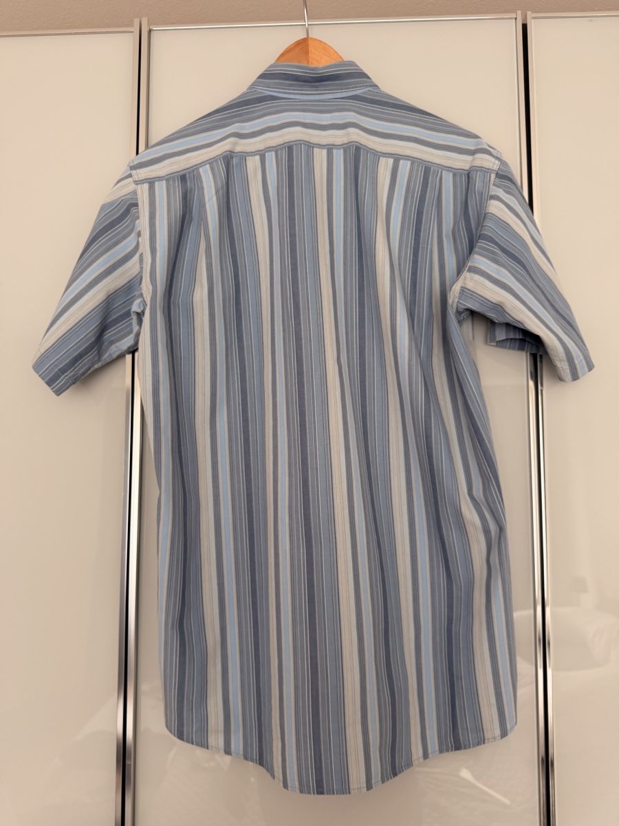 Lacoste Hemden: Lacoste Kurzarm Hemd 100% Baumwolle  – Gebraucht aus Dübendorf von MariaS. 3