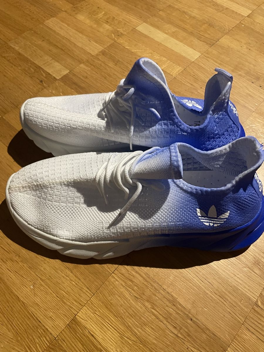 Scarpe da uomo: Turnschuhe Grösse 38 weiss/blau neu – Nuovo (secondo la descrizione) da Winterthur venduto da mie_l9gr 2
