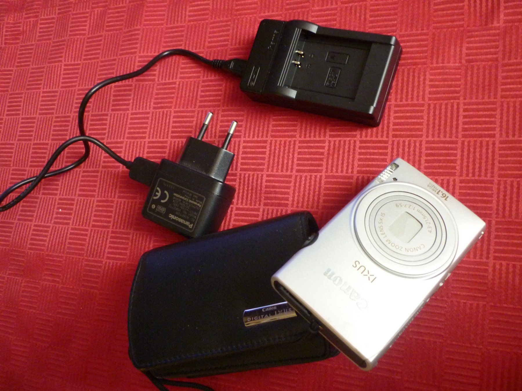 Canon Fotocamera: Canon IXUS 125 HS Full HD 16.1 MEGA PIXEL – Usato da Zürich venduto da gallienus