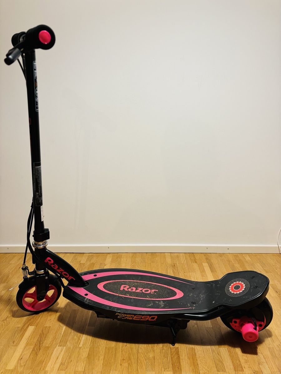 Fahrzeuge für Kinder: E-Scooter Power Core E90 Pink – Gebraucht aus Zürich von dennisbooker2001 1